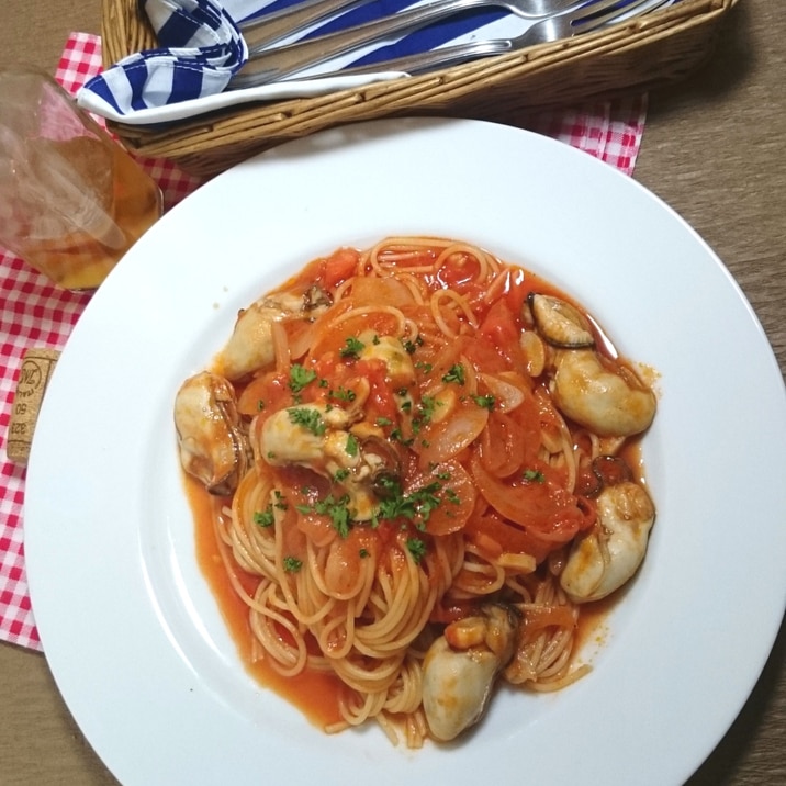 必見！トマトジュースで作る牡蠣のトマトソースパスタ